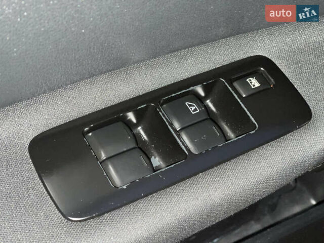 Сірий Ніссан Кашкай, об'ємом двигуна 1.5 л та пробігом 225 тис. км за 10499 $, фото 25 на Automoto.ua