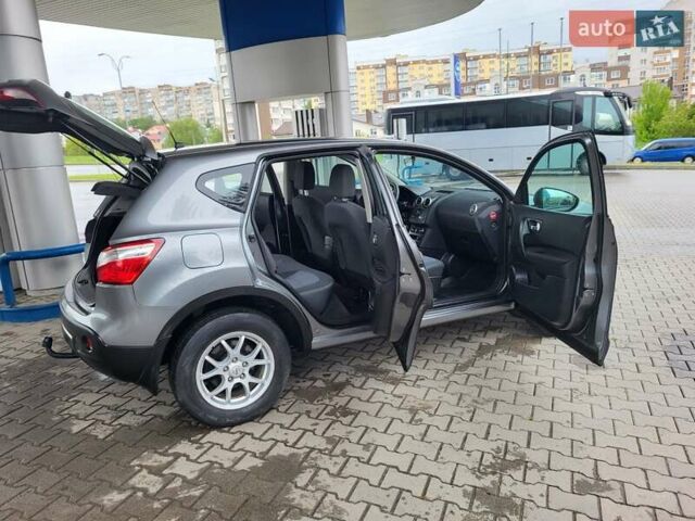 Серый Ниссан Кашкай, объемом двигателя 1.6 л и пробегом 231 тыс. км за 9999 $, фото 73 на Automoto.ua