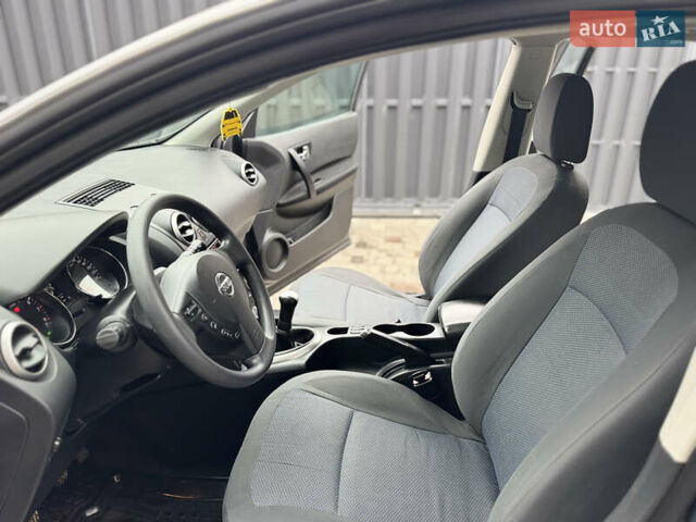 Серый Ниссан Кашкай, объемом двигателя 1.6 л и пробегом 222 тыс. км за 10550 $, фото 18 на Automoto.ua