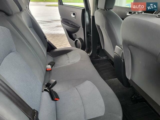 Серый Ниссан Кашкай, объемом двигателя 1.6 л и пробегом 231 тыс. км за 9999 $, фото 112 на Automoto.ua