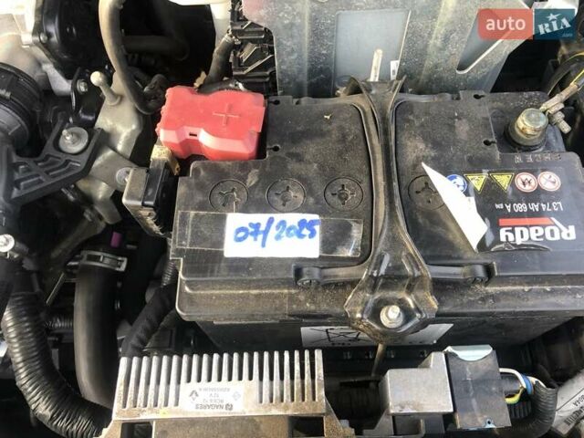 Серый Ниссан Кашкай, объемом двигателя 1.5 л и пробегом 188 тыс. км за 12900 $, фото 10 на Automoto.ua