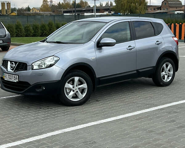 Сірий Ніссан Кашкай, об'ємом двигуна 1.6 л та пробігом 103 тис. км за 11700 $, фото 2 на Automoto.ua