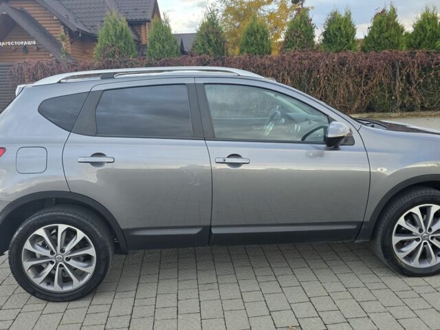 Серый Ниссан Кашкай, объемом двигателя 1.6 л и пробегом 246 тыс. км за 11600 $, фото 2 на Automoto.ua