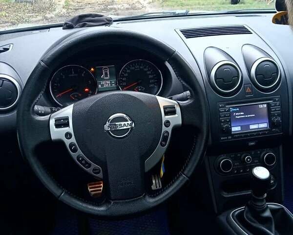 Серый Ниссан Кашкай, объемом двигателя 1.5 л и пробегом 243 тыс. км за 9950 $, фото 12 на Automoto.ua