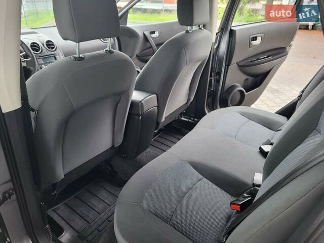 Серый Ниссан Кашкай, объемом двигателя 1.6 л и пробегом 231 тыс. км за 9999 $, фото 99 на Automoto.ua