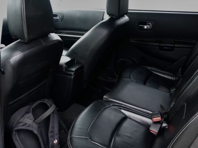 Серый Ниссан Кашкай, объемом двигателя 1.6 л и пробегом 261 тыс. км за 11100 $, фото 10 на Automoto.ua