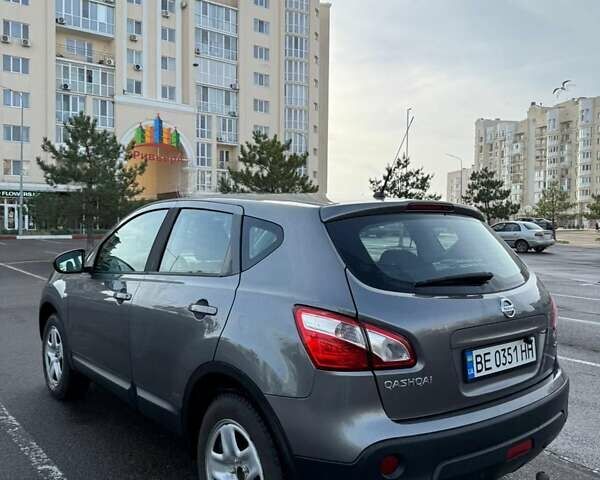 Серый Ниссан Кашкай, объемом двигателя 1.5 л и пробегом 184 тыс. км за 12500 $, фото 4 на Automoto.ua