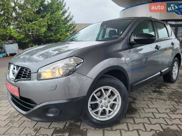 Серый Ниссан Кашкай, объемом двигателя 1.6 л и пробегом 231 тыс. км за 9999 $, фото 5 на Automoto.ua