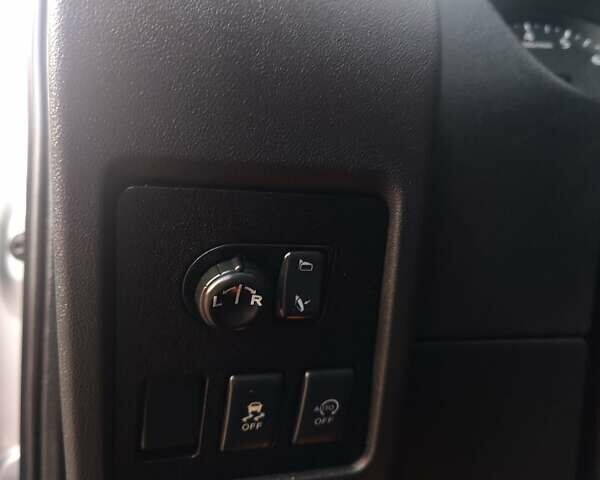 Серый Ниссан Кашкай, объемом двигателя 1.6 л и пробегом 207 тыс. км за 10200 $, фото 19 на Automoto.ua