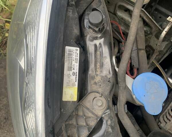 Серый Ниссан Кашкай, объемом двигателя 1.6 л и пробегом 147 тыс. км за 9200 $, фото 29 на Automoto.ua