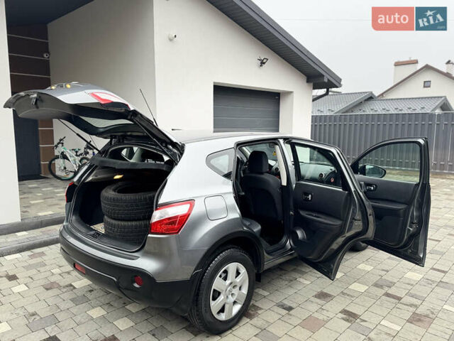 Серый Ниссан Кашкай, объемом двигателя 1.6 л и пробегом 222 тыс. км за 10550 $, фото 38 на Automoto.ua