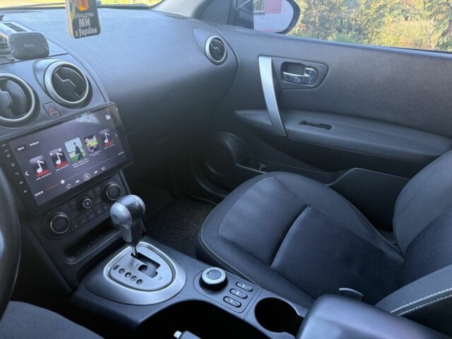 Серый Ниссан Кашкай, объемом двигателя 2 л и пробегом 203 тыс. км за 12400 $, фото 4 на Automoto.ua