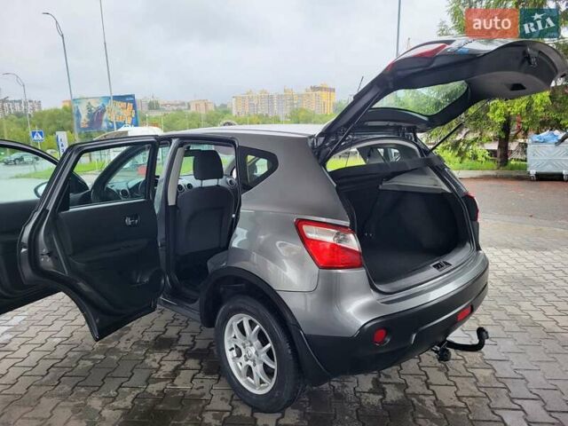 Серый Ниссан Кашкай, объемом двигателя 1.6 л и пробегом 231 тыс. км за 9999 $, фото 67 на Automoto.ua