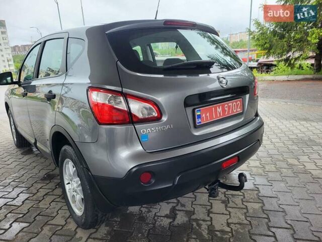 Серый Ниссан Кашкай, объемом двигателя 1.6 л и пробегом 231 тыс. км за 9999 $, фото 39 на Automoto.ua