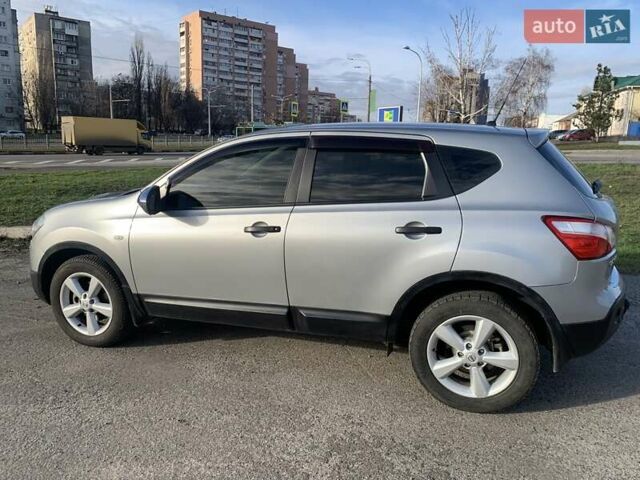 Серый Ниссан Кашкай, объемом двигателя 1.6 л и пробегом 147 тыс. км за 9200 $, фото 15 на Automoto.ua