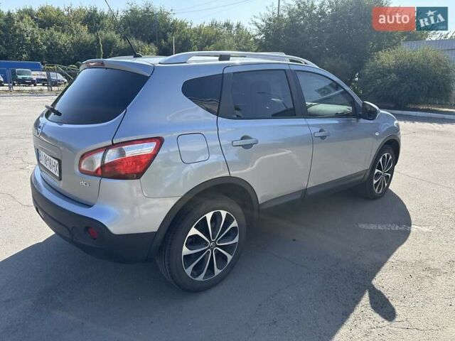 Серый Ниссан Кашкай, объемом двигателя 1.46 л и пробегом 219 тыс. км за 11000 $, фото 4 на Automoto.ua