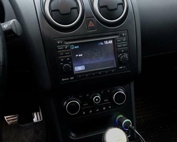 Серый Ниссан Кашкай, объемом двигателя 1.6 л и пробегом 261 тыс. км за 11100 $, фото 12 на Automoto.ua