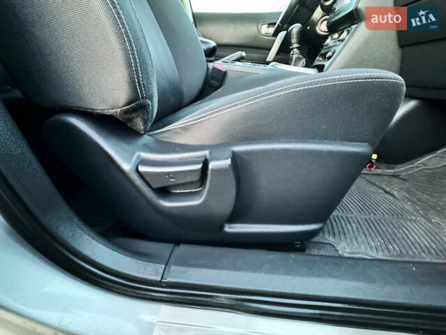 Серый Ниссан Кашкай, объемом двигателя 1.5 л и пробегом 200 тыс. км за 11599 $, фото 84 на Automoto.ua