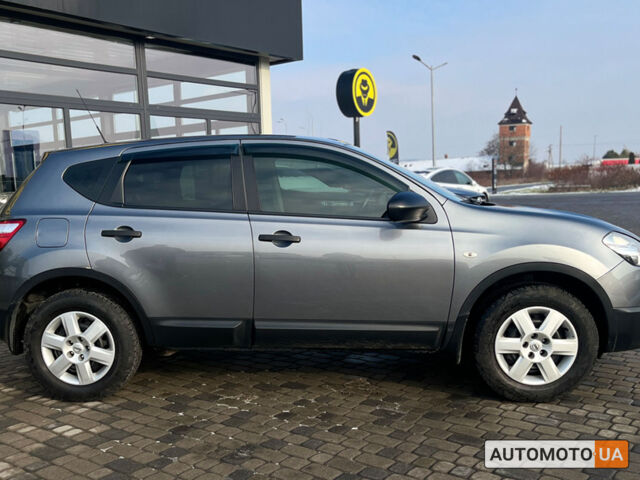 Серый Ниссан Кашкай, объемом двигателя 1.6 л и пробегом 162 тыс. км за 10700 $, фото 7 на Automoto.ua