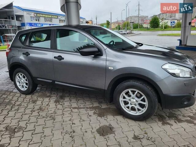 Серый Ниссан Кашкай, объемом двигателя 1.6 л и пробегом 231 тыс. км за 9999 $, фото 19 на Automoto.ua