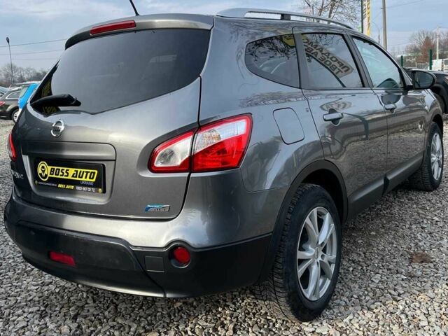 Сірий Ніссан Кашкай, об'ємом двигуна 1.6 л та пробігом 246 тис. км за 11800 $, фото 3 на Automoto.ua