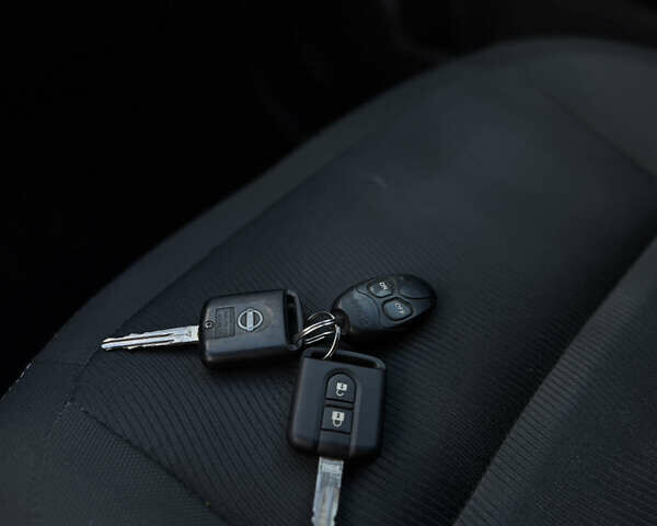 Серый Ниссан Кашкай, объемом двигателя 1.5 л и пробегом 264 тыс. км за 9299 $, фото 25 на Automoto.ua