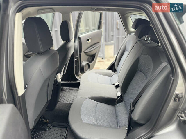 Серый Ниссан Кашкай, объемом двигателя 1.6 л и пробегом 222 тыс. км за 10550 $, фото 20 на Automoto.ua