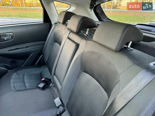 Серый Ниссан Кашкай, объемом двигателя 1.5 л и пробегом 200 тыс. км за 11699 $, фото 117 на Automoto.ua