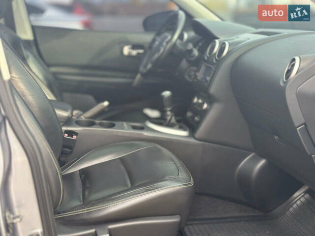 Серый Ниссан Кашкай, объемом двигателя 1.46 л и пробегом 256 тыс. км за 11000 $, фото 25 на Automoto.ua