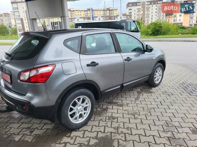 Серый Ниссан Кашкай, объемом двигателя 1.6 л и пробегом 231 тыс. км за 9999 $, фото 28 на Automoto.ua