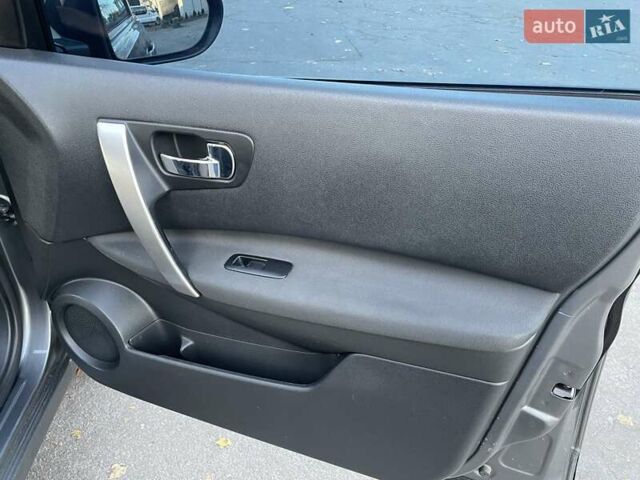 Серый Ниссан Кашкай, объемом двигателя 1.6 л и пробегом 160 тыс. км за 10900 $, фото 44 на Automoto.ua