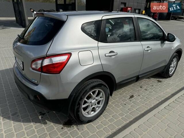 Серый Ниссан Кашкай, объемом двигателя 1.6 л и пробегом 169 тыс. км за 11200 $, фото 7 на Automoto.ua