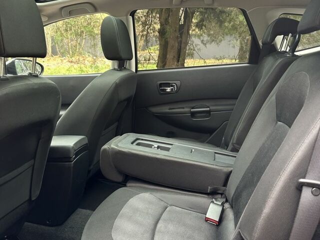 Серый Ниссан Кашкай, объемом двигателя 2 л и пробегом 218 тыс. км за 12700 $, фото 15 на Automoto.ua