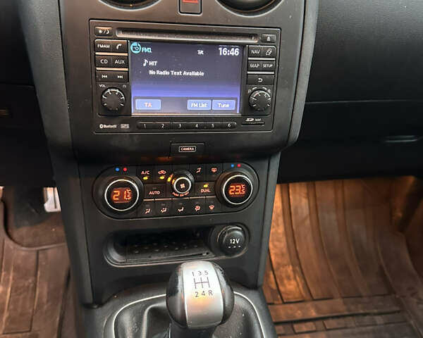 Серый Ниссан Кашкай, объемом двигателя 1.6 л и пробегом 220 тыс. км за 10450 $, фото 32 на Automoto.ua