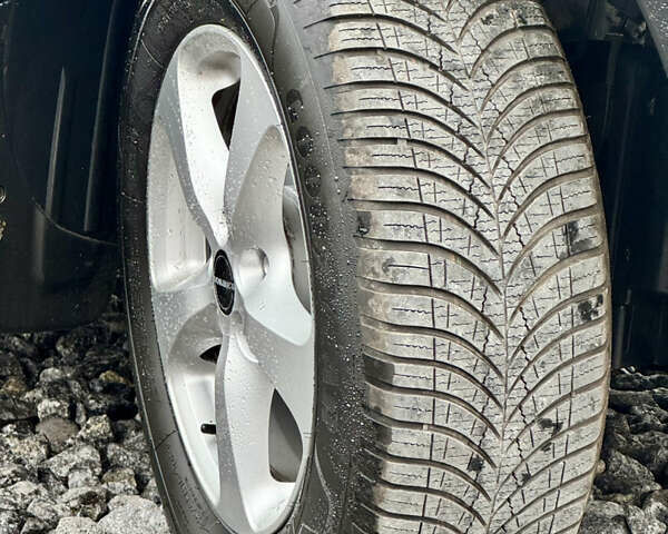 Сірий Ніссан Кашкай, об'ємом двигуна 2 л та пробігом 206 тис. км за 12500 $, фото 22 на Automoto.ua