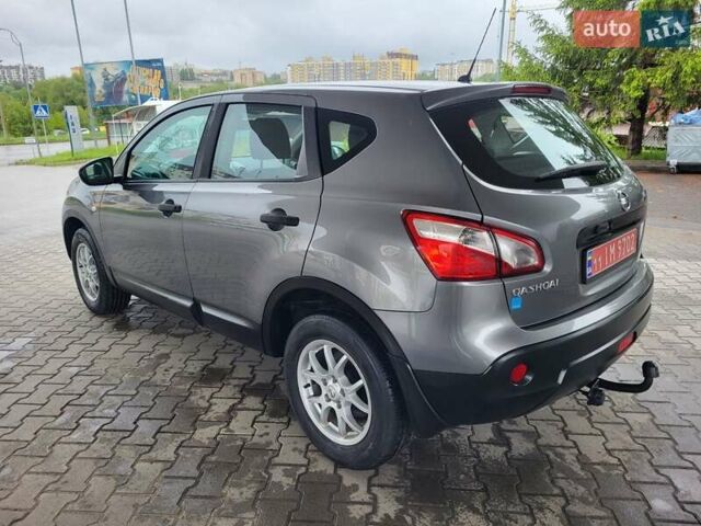 Серый Ниссан Кашкай, объемом двигателя 1.6 л и пробегом 231 тыс. км за 9999 $, фото 44 на Automoto.ua