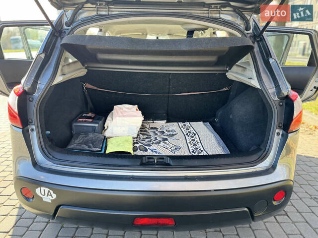 Сірий Ніссан Кашкай, об'ємом двигуна 1.6 л та пробігом 222 тис. км за 9550 $, фото 15 на Automoto.ua