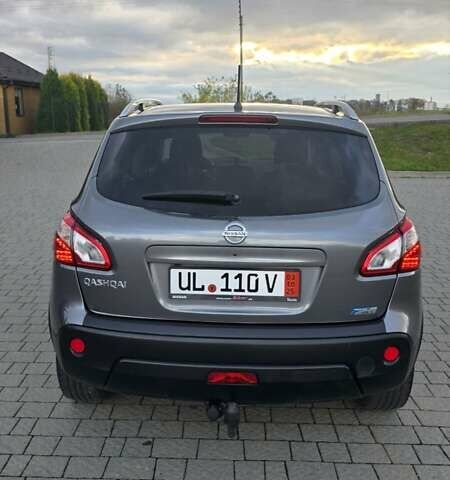 Серый Ниссан Кашкай, объемом двигателя 1.6 л и пробегом 246 тыс. км за 11600 $, фото 10 на Automoto.ua