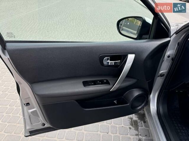 Серый Ниссан Кашкай, объемом двигателя 1.6 л и пробегом 169 тыс. км за 11200 $, фото 8 на Automoto.ua