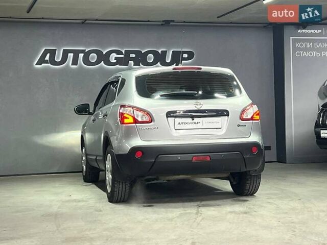 Серый Ниссан Кашкай, объемом двигателя 1.6 л и пробегом 82 тыс. км за 11500 $, фото 4 на Automoto.ua