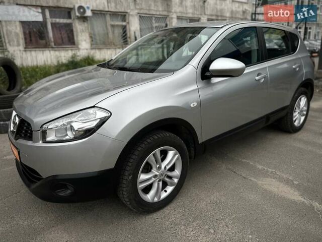 Серый Ниссан Кашкай, объемом двигателя 1.5 л и пробегом 213 тыс. км за 12500 $, фото 37 на Automoto.ua