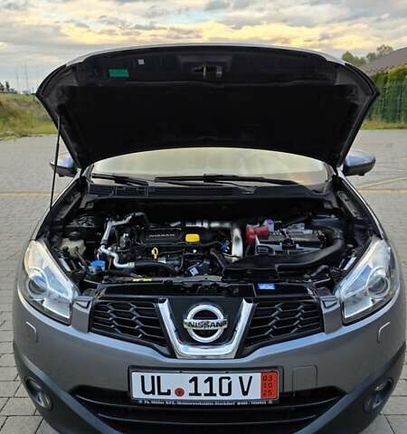 Серый Ниссан Кашкай, объемом двигателя 1.6 л и пробегом 246 тыс. км за 11600 $, фото 50 на Automoto.ua