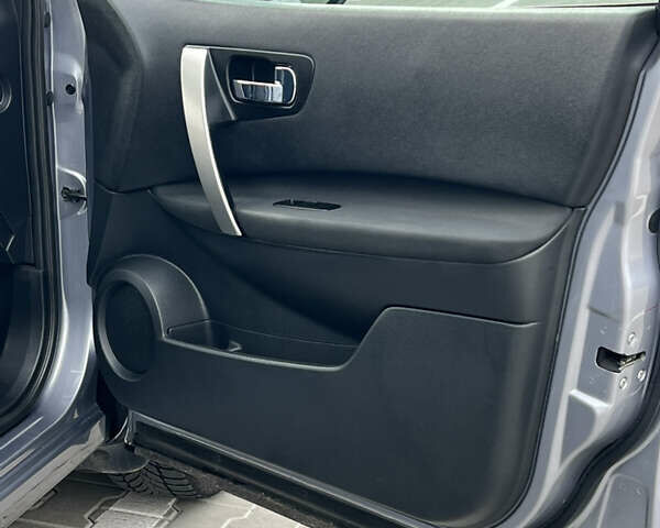 Сірий Ніссан Кашкай, об'ємом двигуна 1.6 л та пробігом 103 тис. км за 11700 $, фото 15 на Automoto.ua