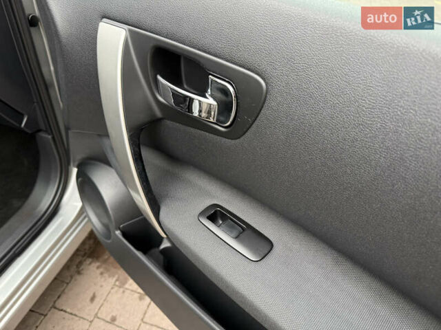 Серый Ниссан Кашкай, объемом двигателя 2 л и пробегом 173 тыс. км за 12435 $, фото 69 на Automoto.ua
