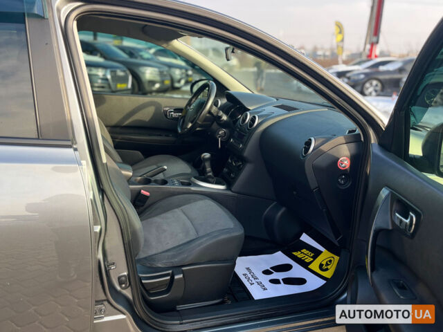 Серый Ниссан Кашкай, объемом двигателя 1.6 л и пробегом 162 тыс. км за 10700 $, фото 18 на Automoto.ua