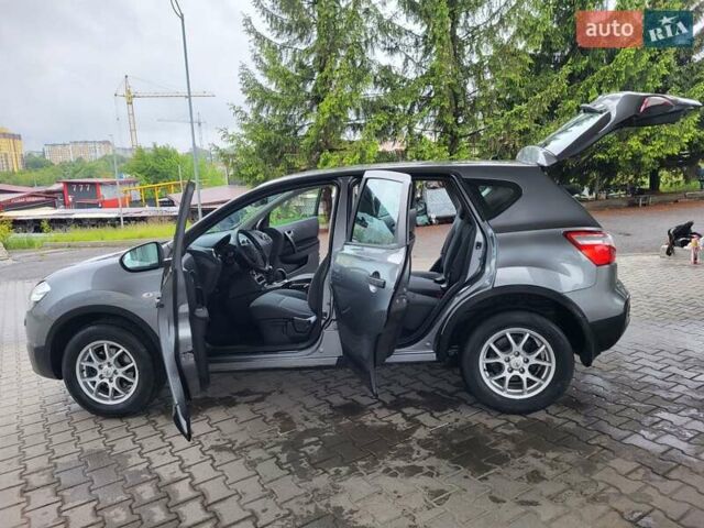 Серый Ниссан Кашкай, объемом двигателя 1.6 л и пробегом 231 тыс. км за 9999 $, фото 65 на Automoto.ua