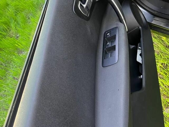 Серый Ниссан Кашкай, объемом двигателя 1.6 л и пробегом 285 тыс. км за 10600 $, фото 2 на Automoto.ua