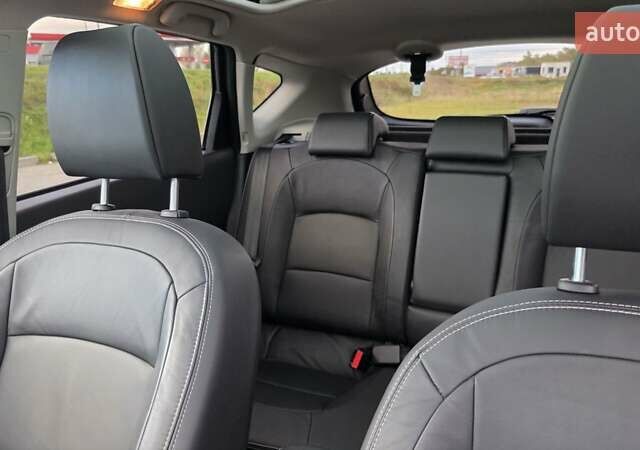 Серый Ниссан Кашкай, объемом двигателя 1.6 л и пробегом 246 тыс. км за 11600 $, фото 23 на Automoto.ua