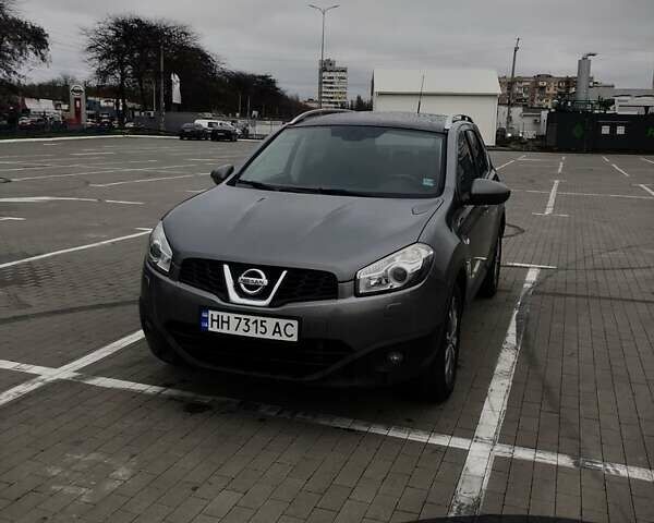 Серый Ниссан Кашкай, объемом двигателя 1.6 л и пробегом 261 тыс. км за 11100 $, фото 18 на Automoto.ua