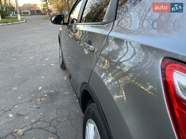 Серый Ниссан Кашкай, объемом двигателя 1.6 л и пробегом 160 тыс. км за 10900 $, фото 13 на Automoto.ua